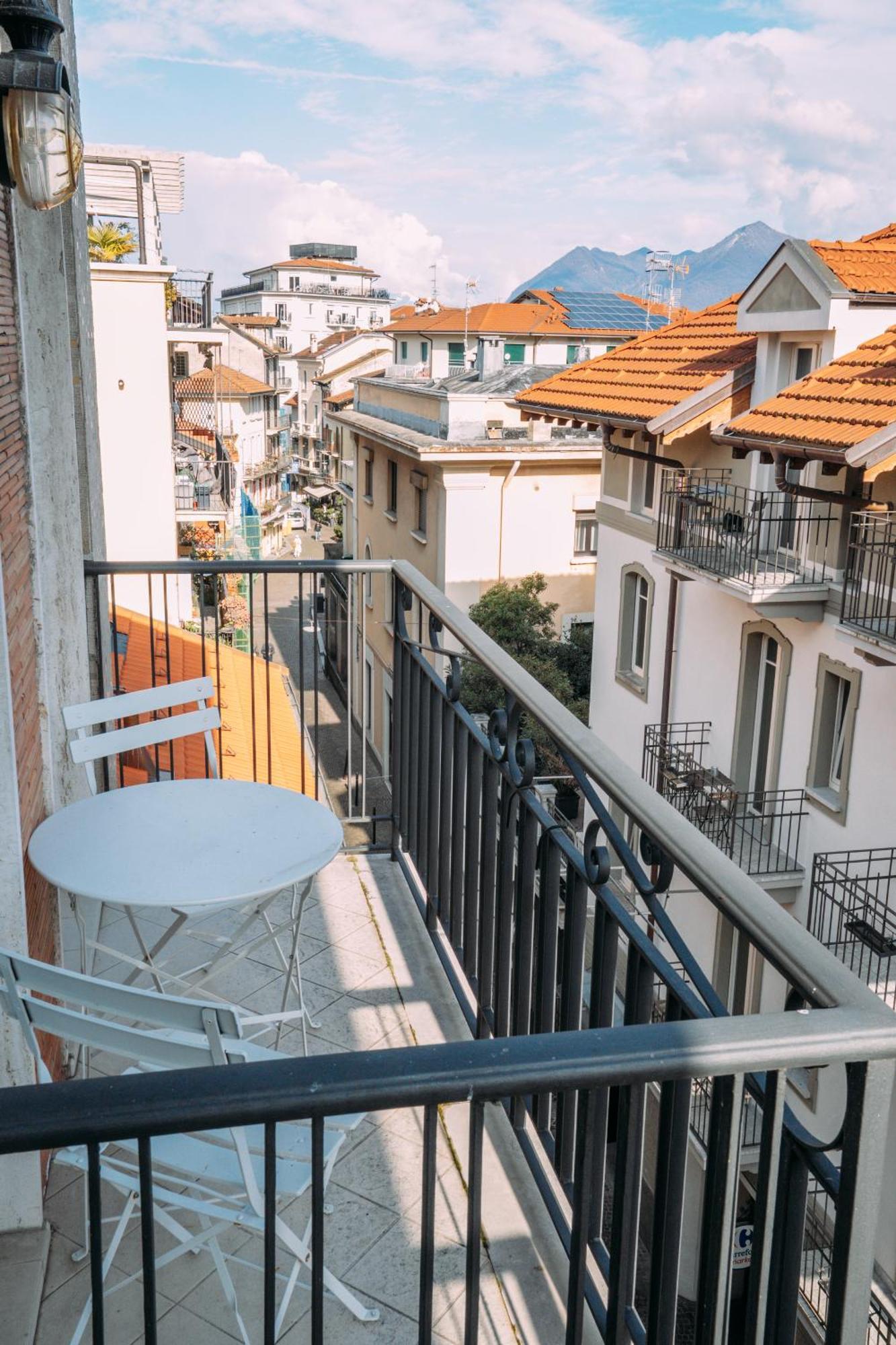 Family Apartment Vista Lago Стреза Екстериор снимка