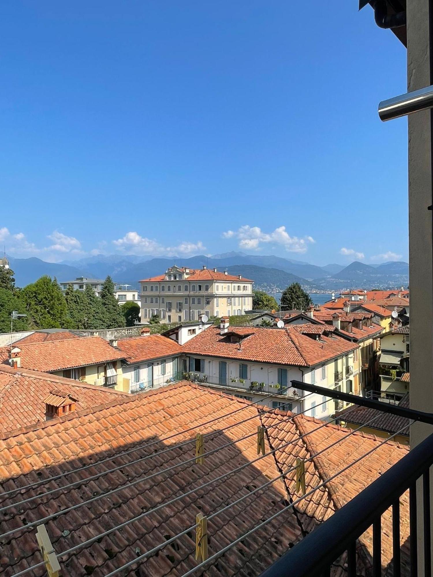 Family Apartment Vista Lago Стреза Екстериор снимка