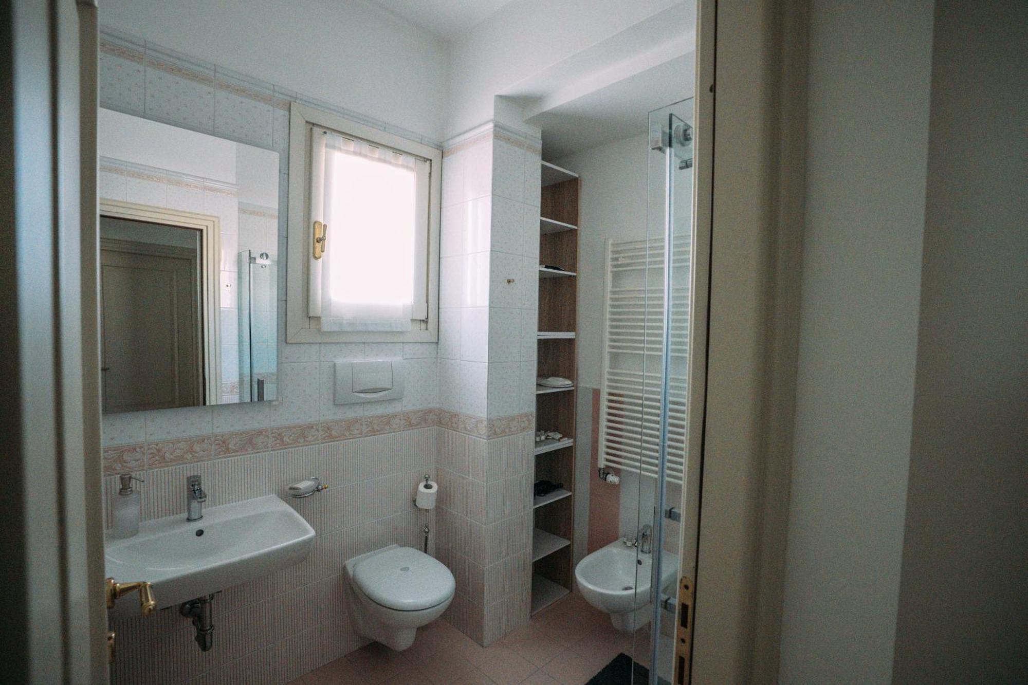 Family Apartment Vista Lago Стреза Екстериор снимка