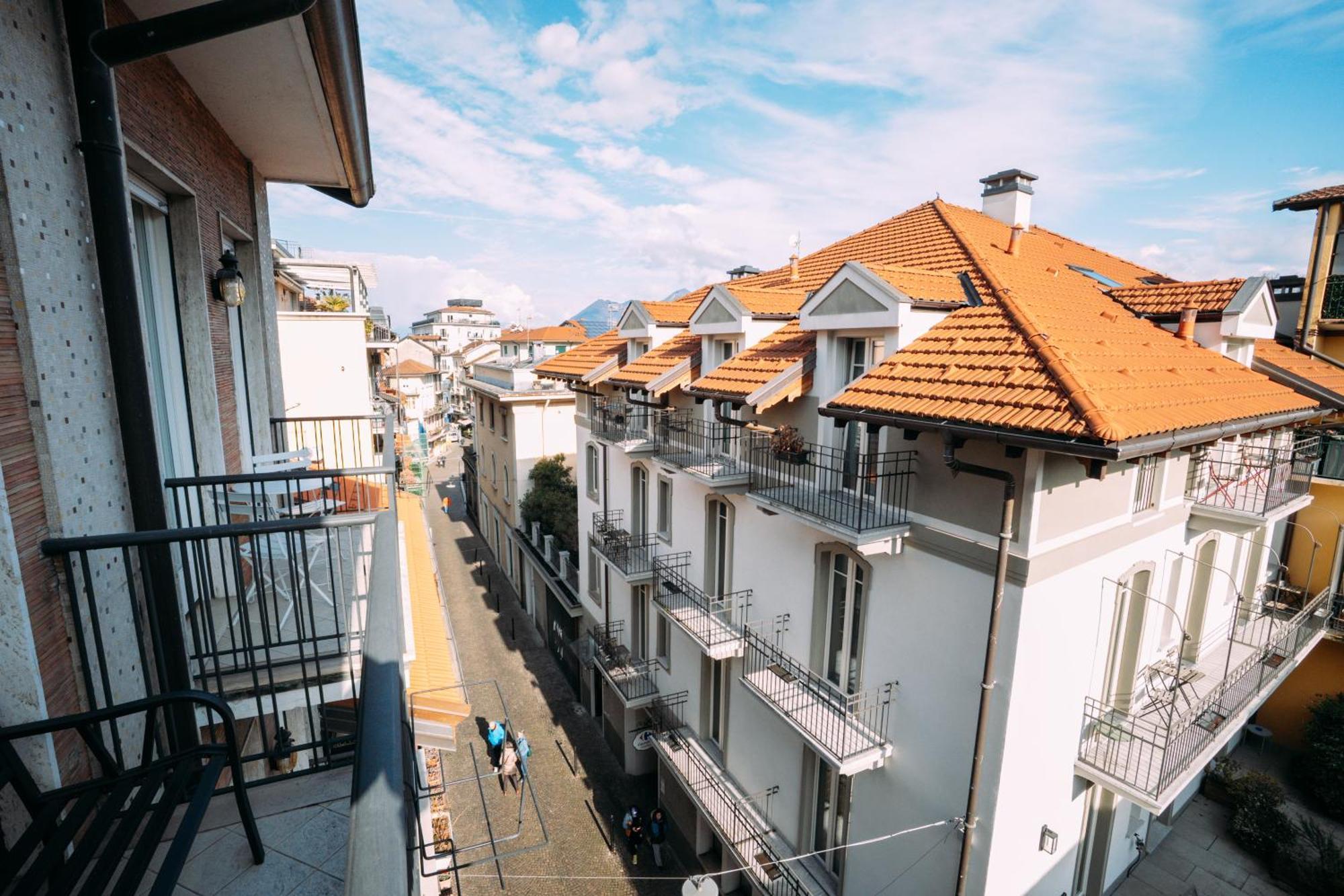 Family Apartment Vista Lago Стреза Екстериор снимка